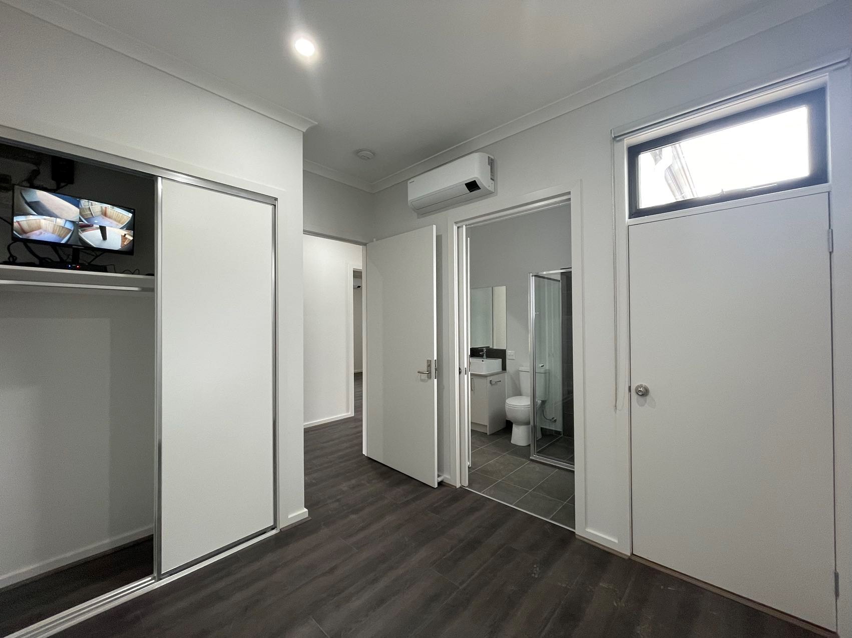 SDA Robust 2 Bedroom House plus OOA Weir Views, Vic | 094